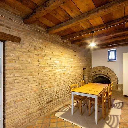 Relais Castel D'emilio - Casa