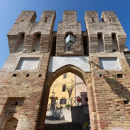 Relais Castel D'emilio - Casa Nyaraló