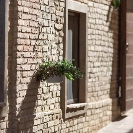 Relais Castel D'emilio - Casa Cassero